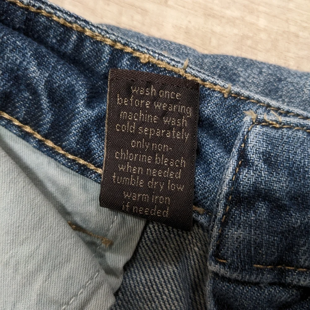 The Limited Denim Slim Boyfriend Cropped Jeans Women's Size 4 - Picture 6 of 7